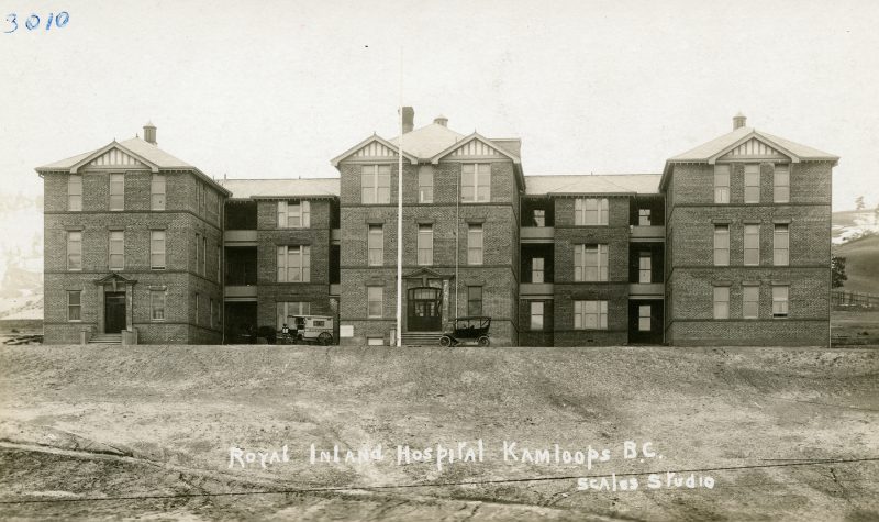 KMA Photo 3010: Royal Inland Hospital, Kamloops, B.C., 1913. Mrs. A.C. Taylor collection.